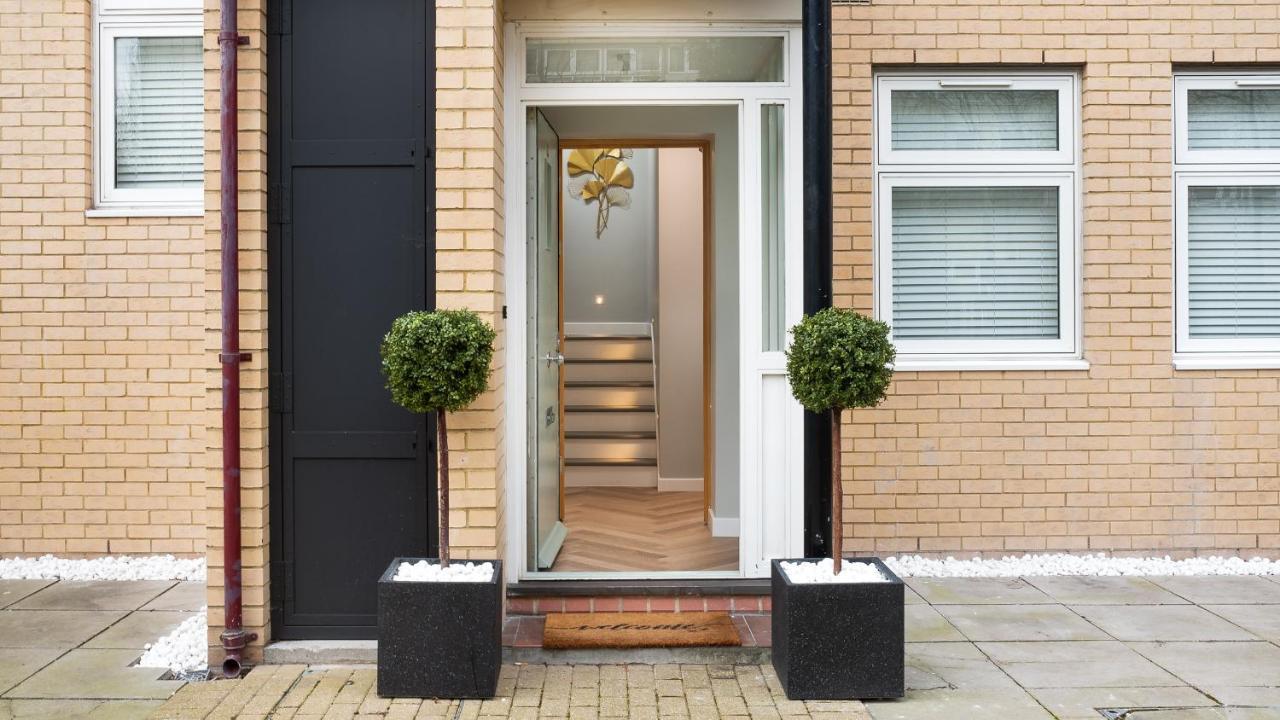 London'S Modern Nuance Apartment - Battersea Luaran gambar