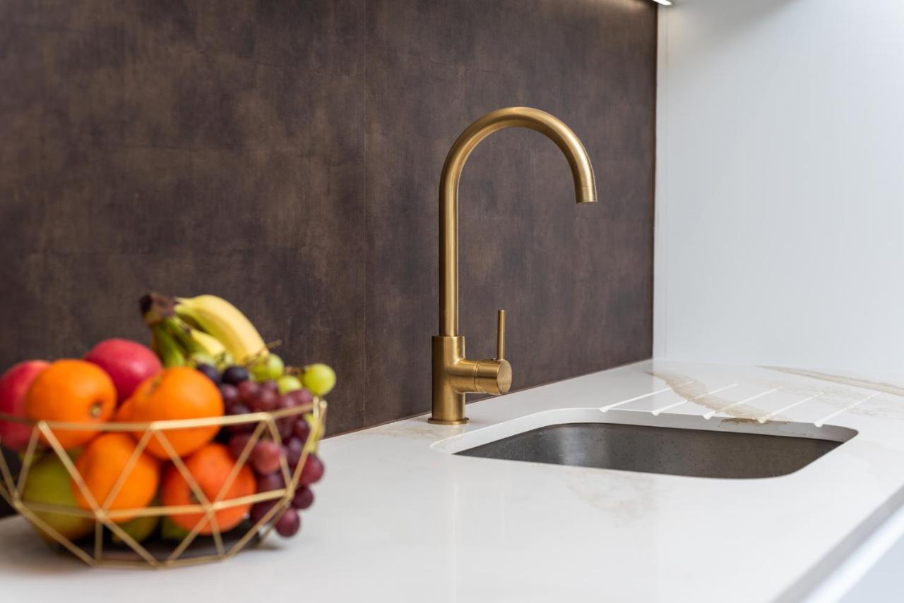 London'S Modern Nuance Apartment - Battersea Luaran gambar