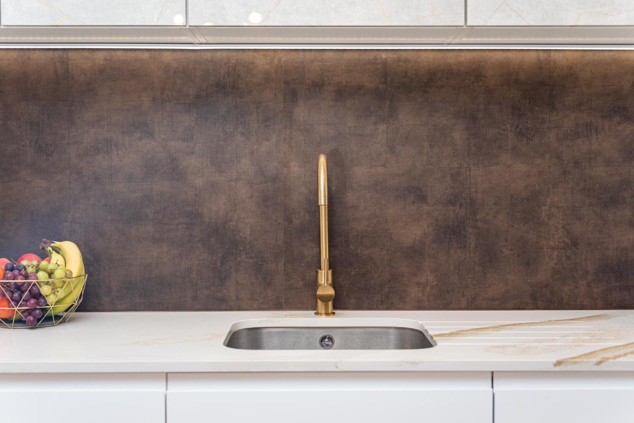 London'S Modern Nuance Apartment - Battersea Luaran gambar